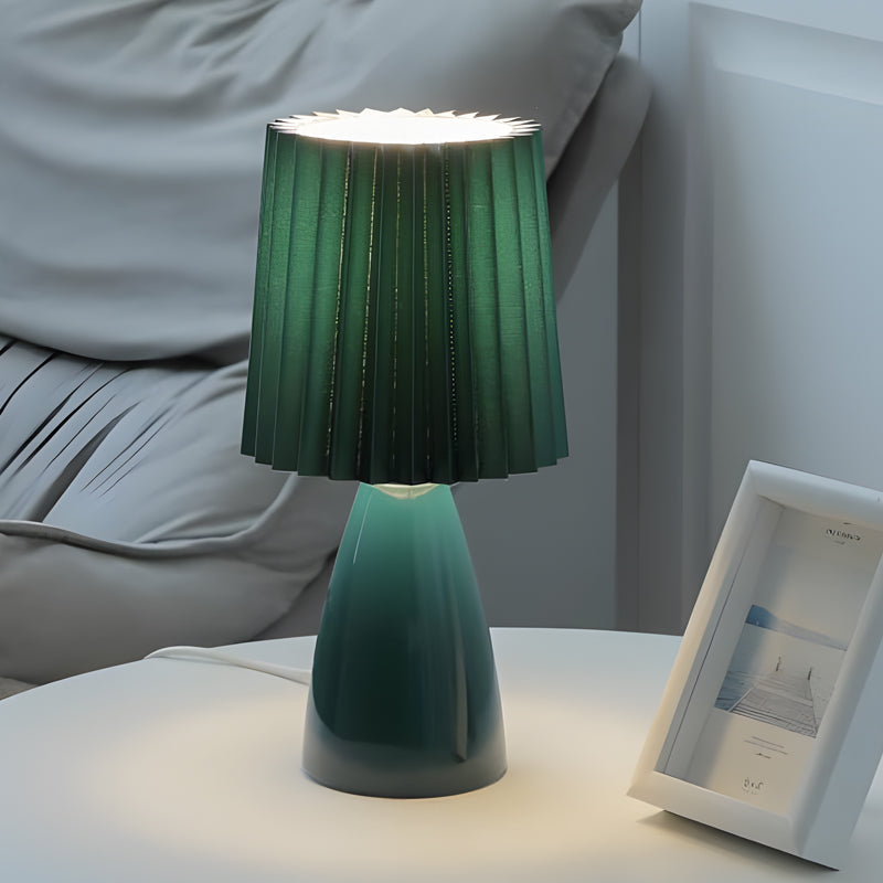 Elegant Table Lamp in Fabric with Glass Base and USB Socket