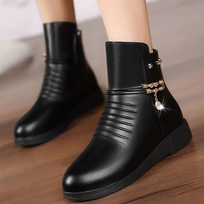 Warm and Comfortable Winter Ankle Boots in Elegant Suede