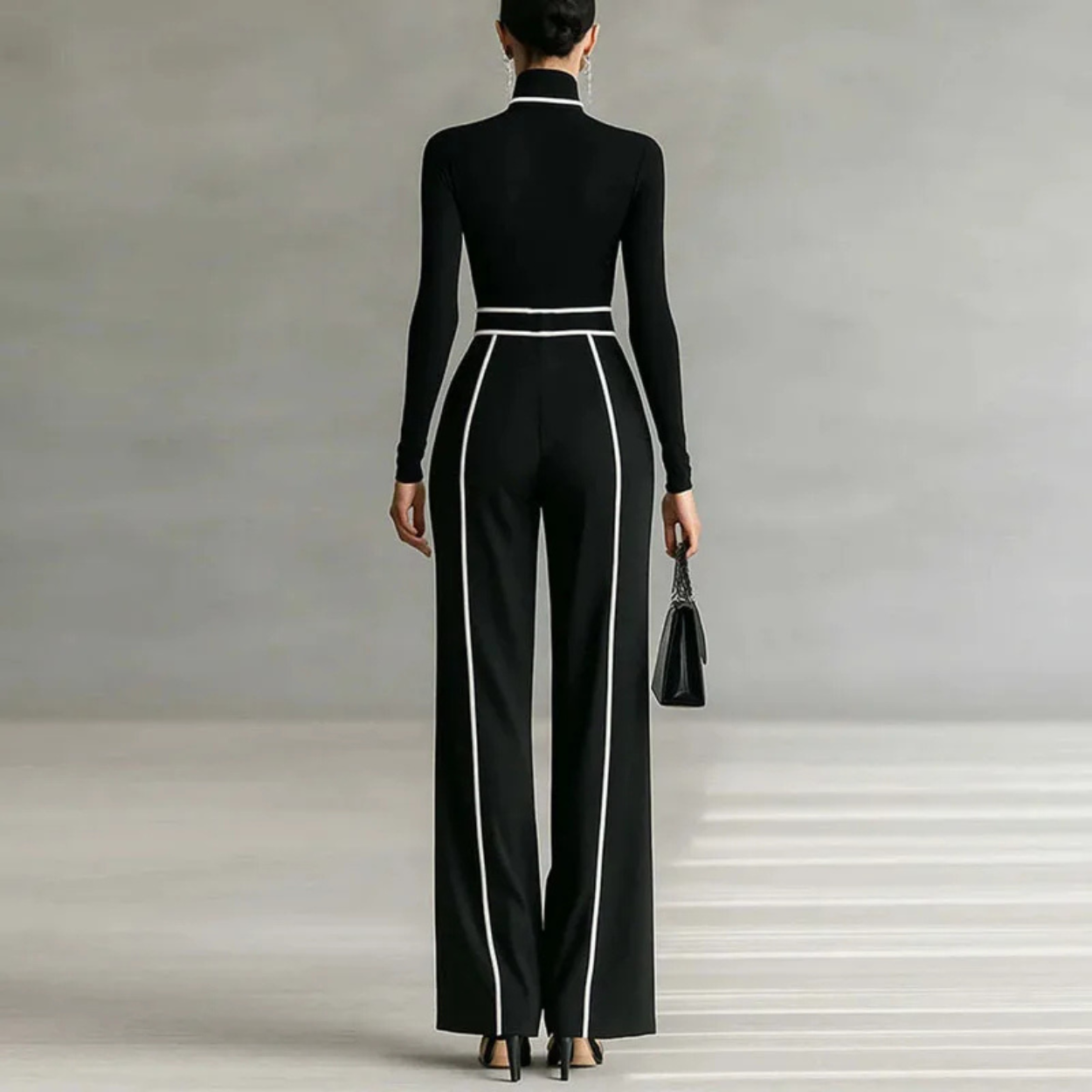 Elegant and Chic Women's Two-Piece Suit