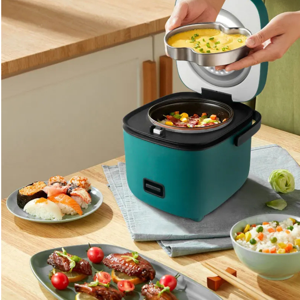 Compact and Automatic 1.2L Electric Rice Cooker